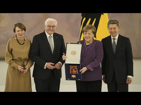 Das Einkommen von Angela Merkel: Wie viel verdient die Kanzlerin wirklich?